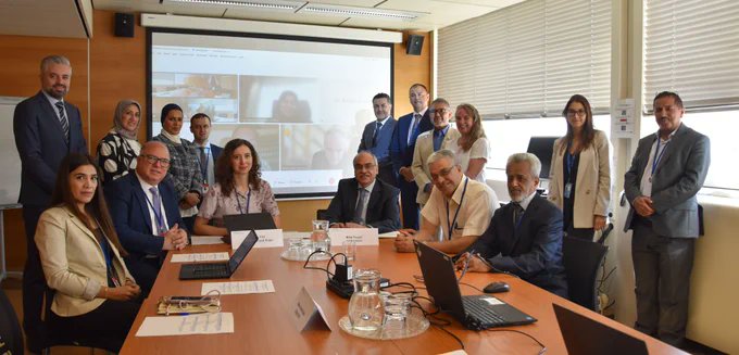 يجتمع ممثلو #ARASIA في @IAEAorg لإعداد منشور #ARASIA عن مراكز الموارد الإقليمية في مجال الطب النووي

🔗وتدعم الوكالة الدولية للطاقة الذرية بناء القدرات الإقليمية في هذا المجال الحيوي: tinyurl.com/ARASIAmed