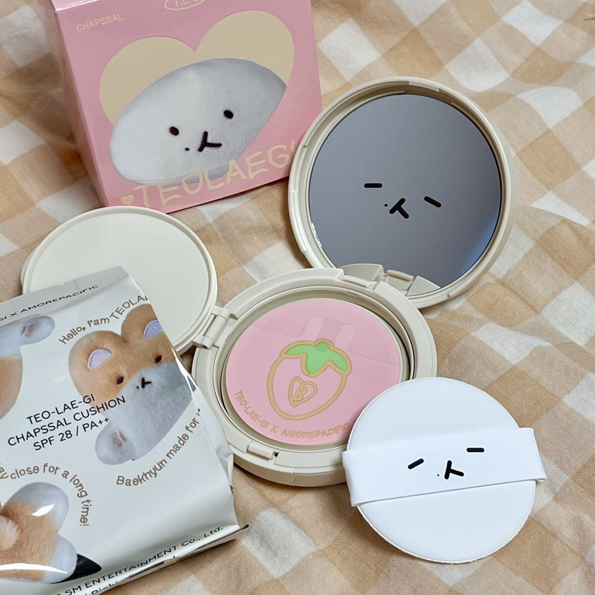 อ้างอิงรีวิวจากแอคเกาหลีแอคนึง คูชั่นทอแลกีน้องแบ้กคือมีกลิ่นตอยี่ แง้ น่ารักจนใจเจ่บ คูชั่นกลิ่นสตอเบอรี่อะ 

ความชุ่มชื้น ⭐️⭐️⭐️
ปกปิด ⭐️⭐️
กลิ่น ⭐️⭐️⭐️⭐️⭐️

อ้ยยย อยากได้แล้ว 😭😭😭