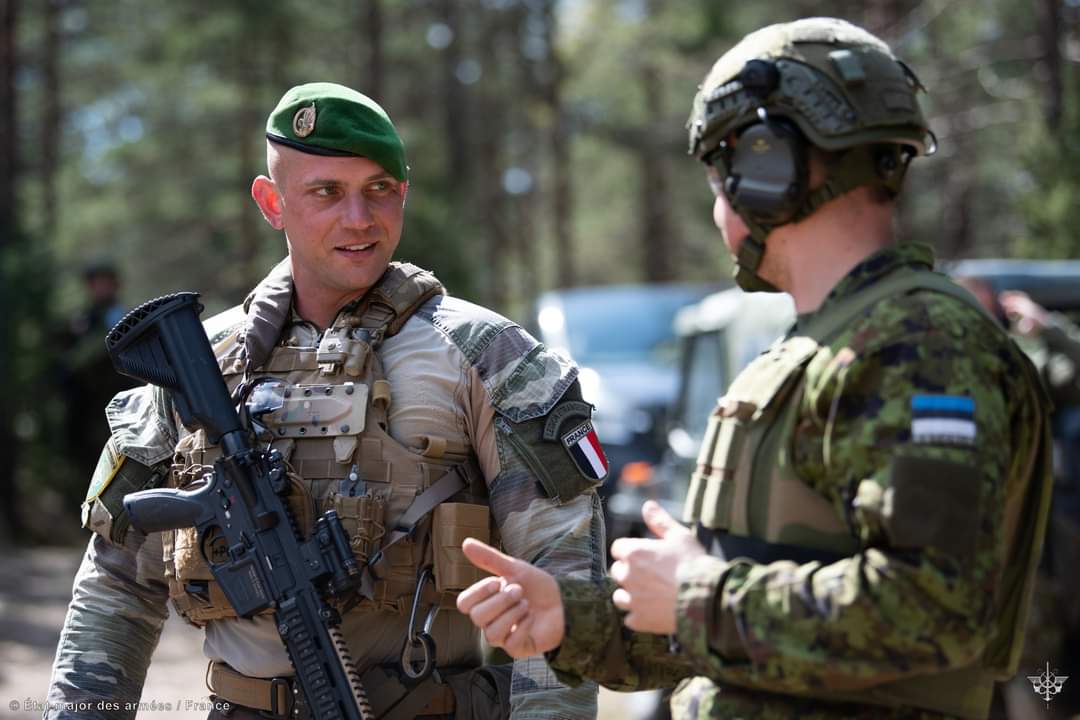 LegionEtrangere's tweet image. Les légionnaires du #1REG sont rentrés de leur mission LYNX de 4 mois en Estonie 🇪🇪 

Ils ont notamment coopéré à cette occasion avec les sapeurs britanniques et estoniens sur des exercices de franchissement, d’ouverture d’itinéraire et de contre mobilité.