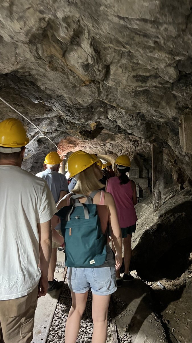 turistren_fgc's tweet photo. ⛑️ Aquest mes d'agost el @museuciment està obert tots els dies! 

🕜 No et perdis les seves visites guiades, incloses al preu de l'entrada, cada dia a les 11h, 12h i 13h! 

🚂 Puja-hi amb el Tren del Ciment i gaudeix de l'experiència completa: https://t.co/iNzywCNW8M 

#Turistren https://t.co/bFIKZ6efoZ