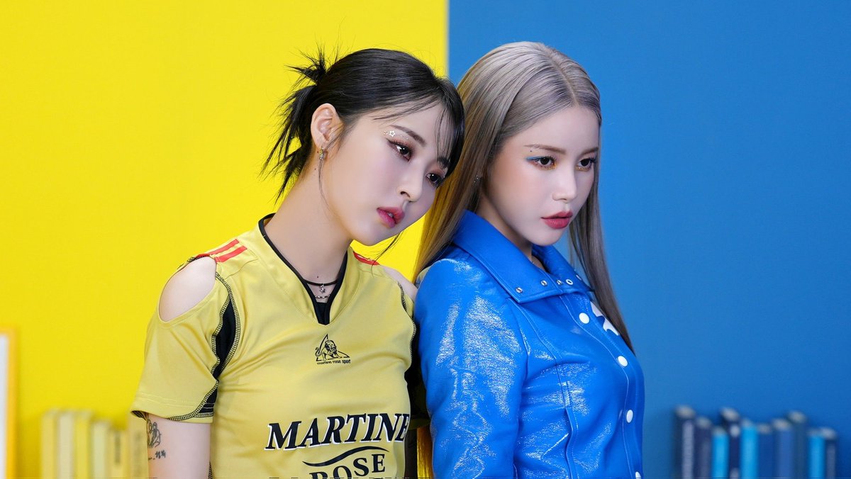 ArabMoonbyul's tweet photo. + https://t.co/jpw41et39I