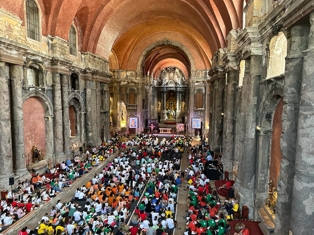 🎤There are still two prayers with songs of #Taizé in #Lisbon for #WorldYouthDay, today and tomorrow in the church of São Domingos at 2pm (Portugal time).
📽️ It's also possible to follow the live stream via the following link:
youtube.com/@Lisboa2023/st…
#WYD2023 #WYDLisbon