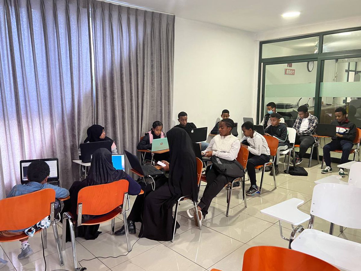 iCog__'s tweet image. Our classes are less about individualistic development, and more about growing together.
#iCogACC #SummerCodingCamp #UnleashPotential #RegisterNow #AI #Robotics #CodingForKids
Register now: icogacc.com/register
@iCogACCsummercamp_bot
For more information:…