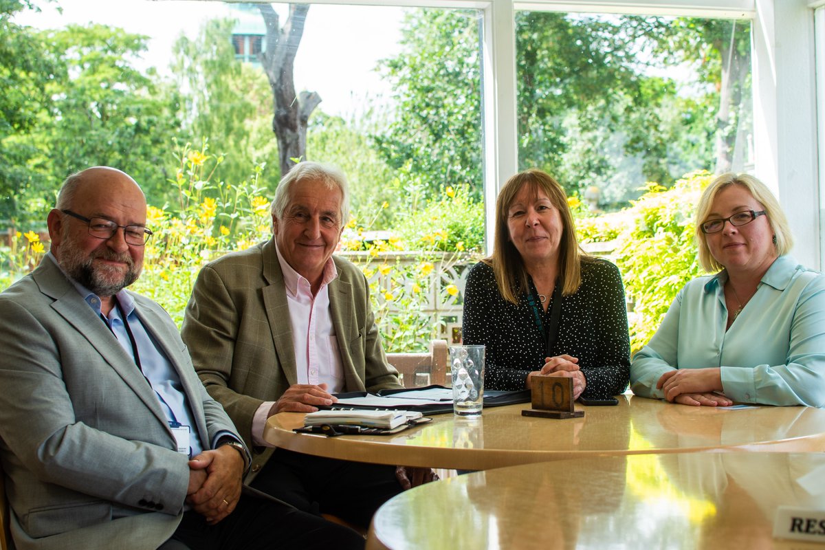 LeicsFreemasons's tweet photo. Young people will be helped to resolve conflicts with families and reduce their risk of homelessness thanks to Leicestershire &amp; Rutland Freemasons. Read more here: https://t.co/NyHpIrr7r0 #TheBridgeEastMidlands #Freemasons #Leicestershire #Rutland https://t.co/T3EJSTGcPk