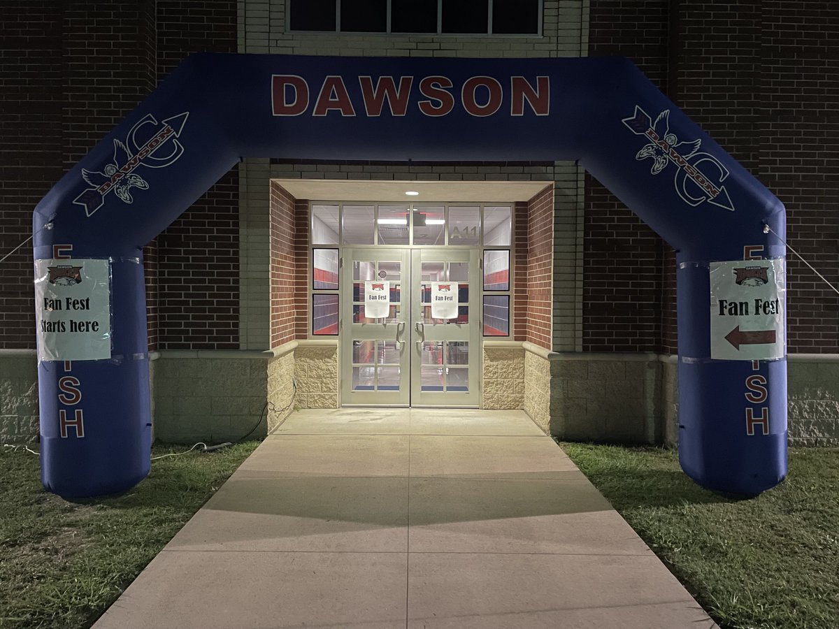 DHS_eXCellence's tweet photo. It’s just after 5am and the Eagles are ready for another fantastic day at Fan Fest!!! https://t.co/i7Hfzxca7v