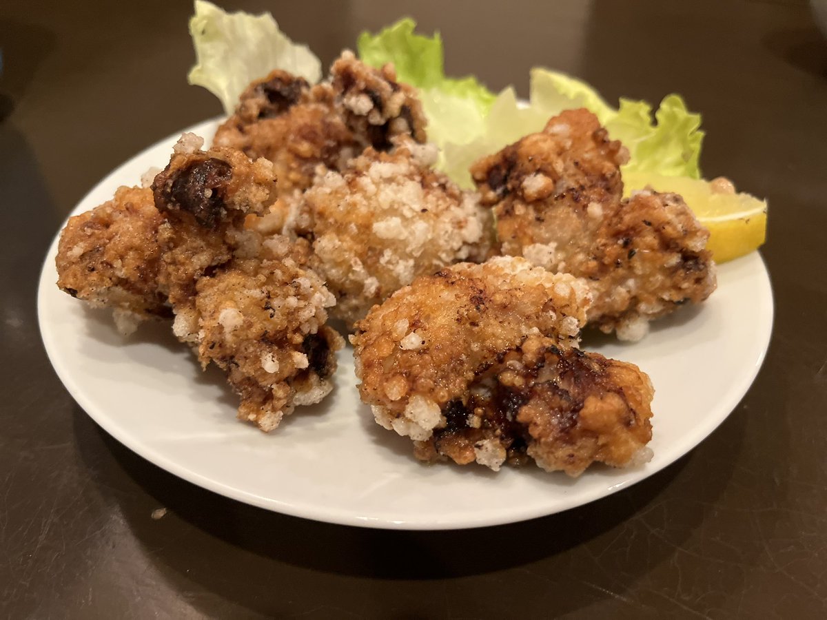 mouai_shiga's tweet photo. 先週のイベント時は、めちゃめちゃからあげ(からあげ丼も)が出ました！(°▽°)
まさかのおかわりする人も居たくらいw
有り難い事です！！
そんな大好評の自家製からあげ、まだ食べた事ないって方は是非一度(^^)/

本日も絶賛通常営業中◎
皆さんのご来店お待ちしてます。 https://t.co/0rxuefPAoB