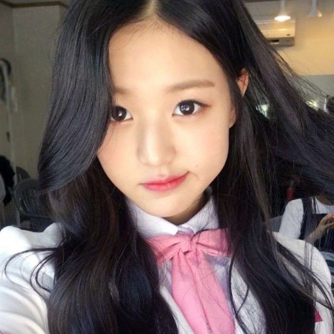wonyoserotonin's tweet photo. she’s still a baby 🎀 https://t.co/hEpNZNWmcR