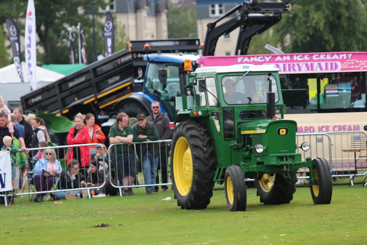 ForsterGroupLtd's tweet photo. The Perth Show kicks off tomorrow and our team will be on-hand to answer everything you need to know about #solar & how it could help your business.
You’ll find us at stand A15 - pop along for a quick no-obligation discussion!
#PerthShow #PerthShow2023 #Farming #Agriculture https://t.co/ITdQbSKwct