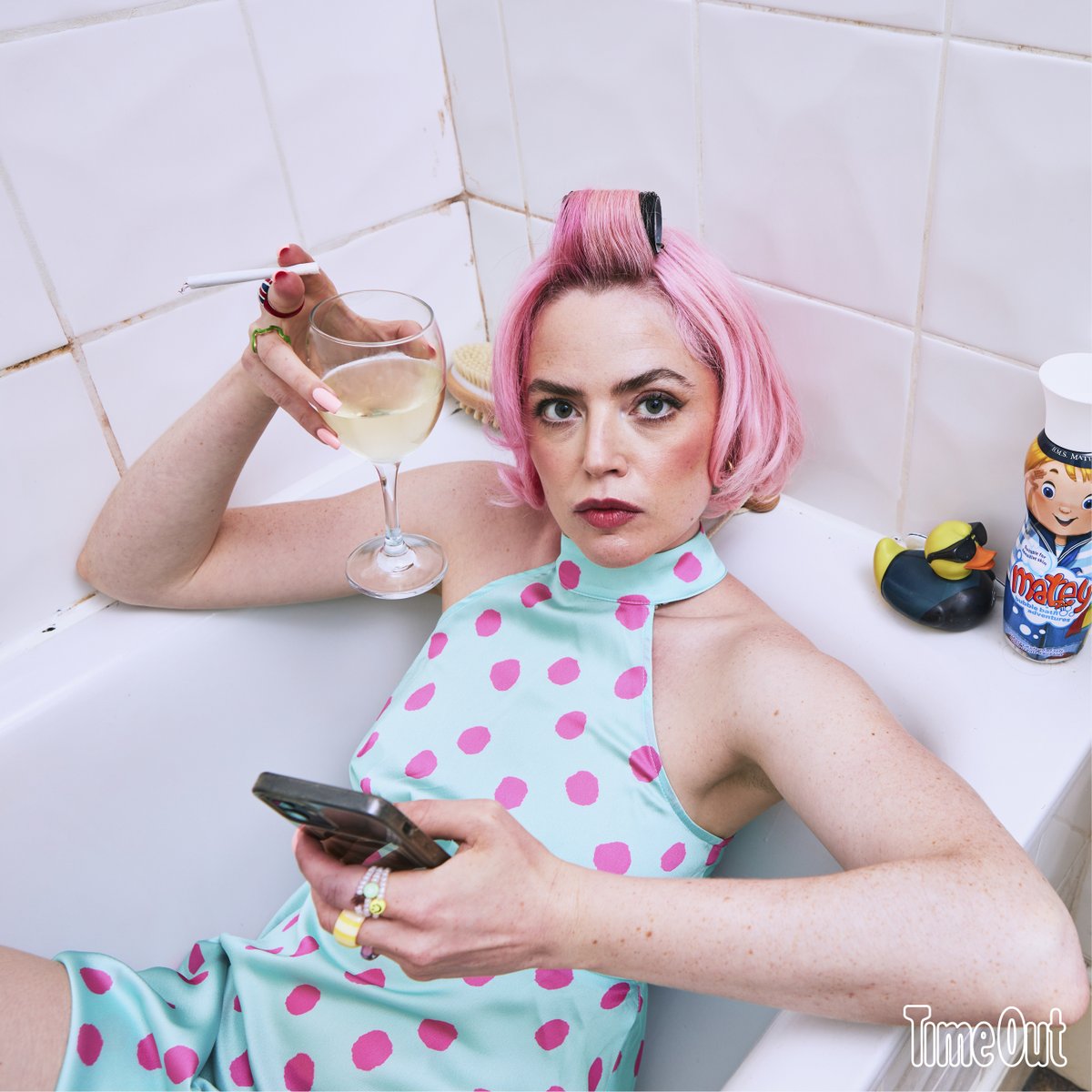 'Before the pandemic, I was working as a tour guide, taking people around Windsor, Stonehenge, Paris and Buckingham Palace. Then I was spending five nights a week doing open mics around London' - <a href="/TattyMacleod/">Tatty Macleod</a>