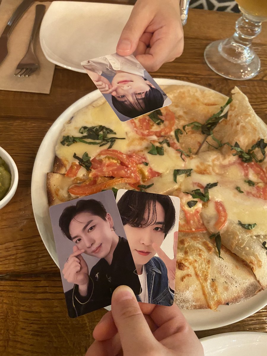 NANA_KINOluv's tweet photo. @kijiluvya 오랜만에 만나서 냠냠 https://t.co/tSLSHVtRFb