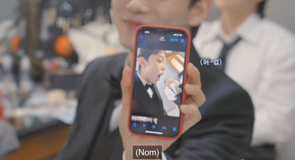 CHENlog's tweet photo. The answer is yes

#CHEN #첸
#JONGDAE #종대 https://t.co/EhUWAdSZUP