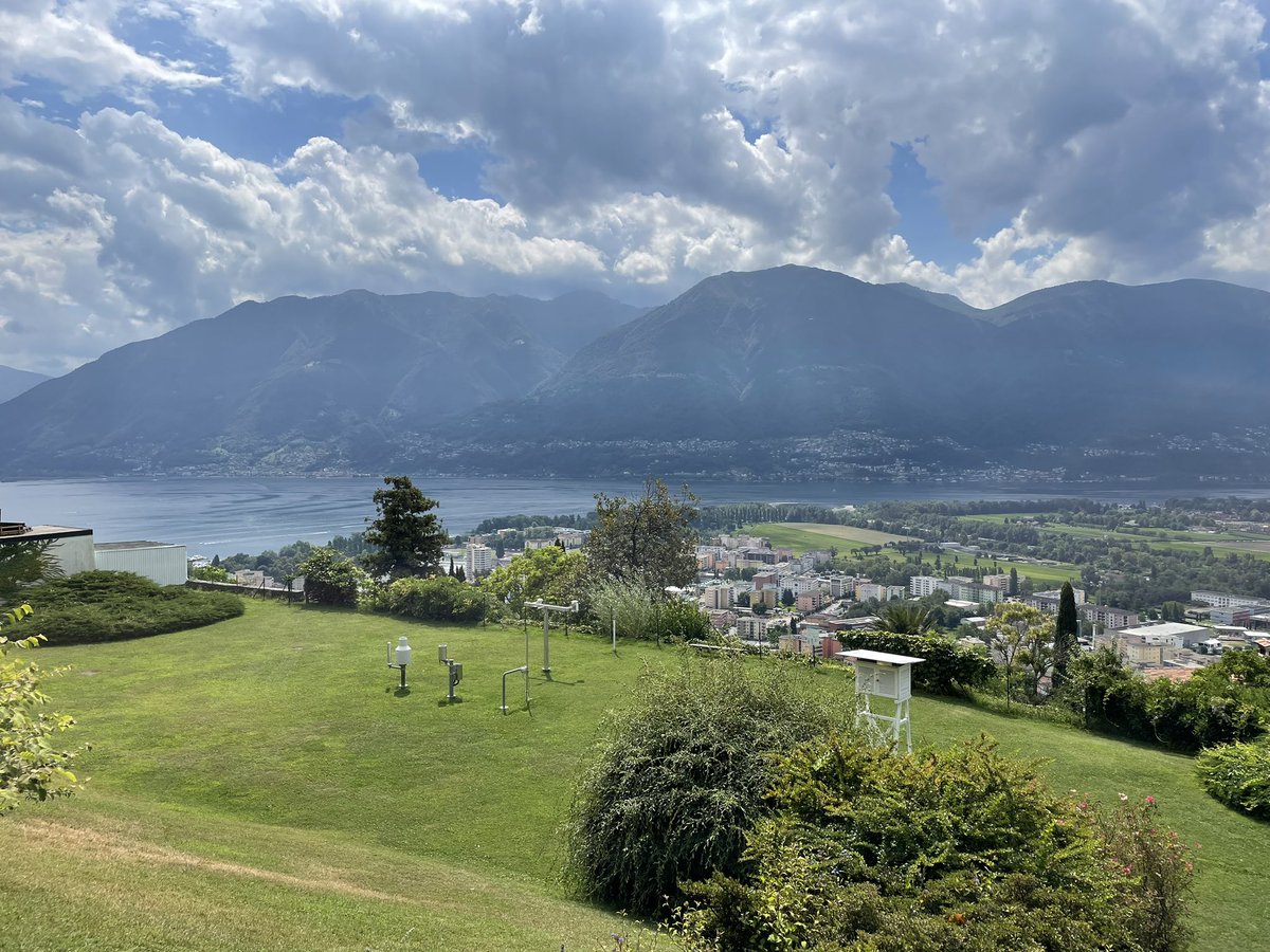 fisler's tweet photo. Auf dem Dach des @MeteoSvizzera Gebäudes in #Locarno-Monti steht eine von vier Schweizer #Strahlungsmessstation des #SACRaM (Swiss Alpine Climate Radiation Monitoring) #Messnetz von @meteoschweiz #bsrn #radiation https://t.co/WAFsHWGjzs