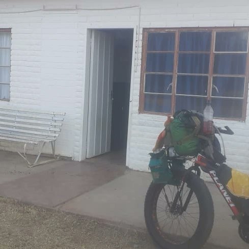 TheShiny_Nugget's tweet photo. On August 2nd, Mr Jan Jakobs made it to Bultfontein, where the kind people of Bultfontein welcomed him and accommodated him

#charity #charitywork #theshinynugget #bicycle #bicycling #travel #southafrica #freestate #odendaalsrus https://t.co/uWbQ0JCqWB