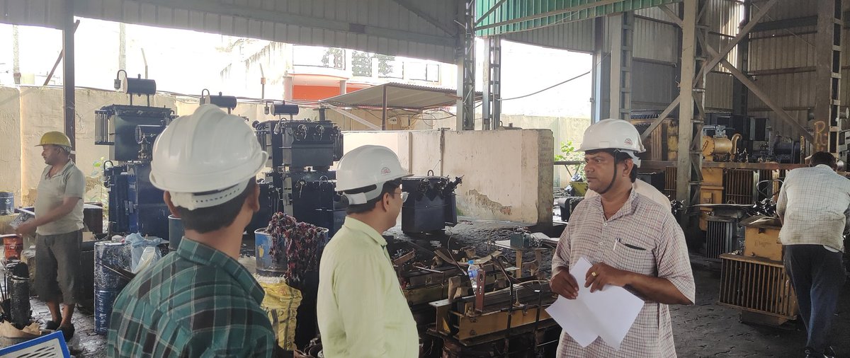 आज दिनांक 03-08-2023 में नोडल अधिकारी श्रीमान सहायक अभियंता महोदय विद्युत कार्यशाला आगरा द्वारा विद्युत कार्यशाला मथुरा का निरीक्षण किया। कार्यशाला में मरम्म्त कार्य की गुणवत्ता चेक की।
@DvvnlWorkshop <a href="/MDDVVNL/">MD DVVNL AGRA</a> <a href="/raviagarwal68/">Ravi Kumar Agarwal</a> <a href="/SPSINGH80774918/">eeewddvvnlagra</a> <a href="/Lakhend29447072/">Lakhendra Singh (AE WORKSHOP MATHURA)</a>