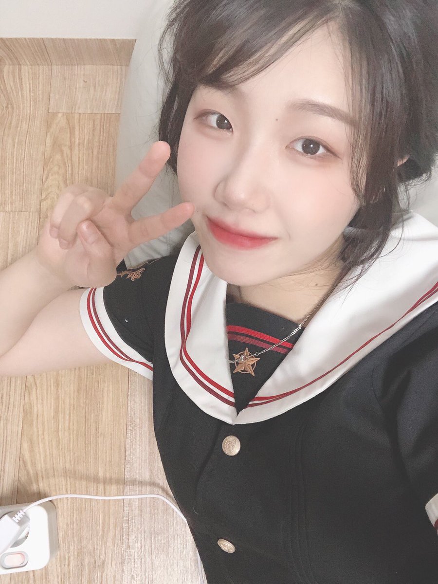 맨날 누워서 찍는사람(no렌즈)