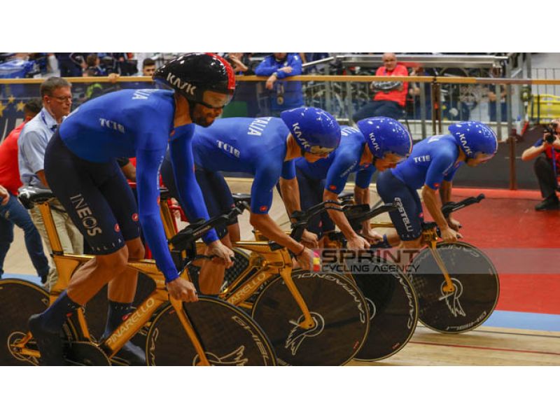 tuttobiciweb_it's tweet photo. #GlasgowScontland2023, viaggio nei segreti dei #quartetti azzurri, con soluzioni avveniristiche e materiali già definitivi per #Parigi2024
https://t.co/IbzvCXzl3K https://t.co/FieavyIQ4k