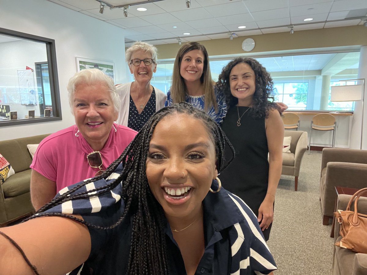 EA CollegeCounseling tweet media