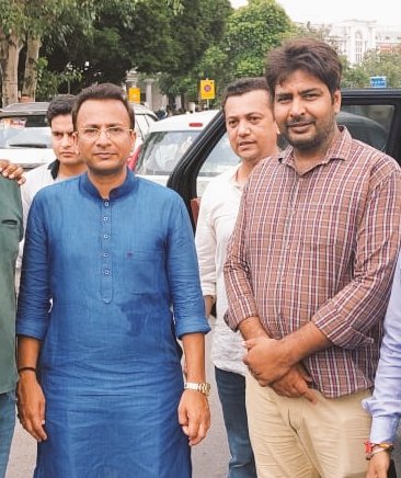 हम सबके मार्गदर्शक पूर्व कोषाध्यक्ष <a href="/BJP4Delhi/">BJP Delhi</a> आदरणीय श्री <a href="/visshnumittal/">Visshnu Mittal</a> जी को दिल्ली प्रदेश भाजपा का उपाध्यक्ष बनने पर हार्दिक शुभकामनायें एवं बधाई, 
प्रभु श्रीराम जी की कृपा आप पर सदैव बनी रहे। 💐
<a href="/BJP4India/">BJP</a> <a href="/JPNadda/">Jagat Prakash Nadda</a> <a href="/AmitShah/">Amit Shah</a> <a href="/PavanRanaRSS/">Pavan Rana</a> <a href="/ManojTiwariMP/">Manoj Tiwari</a>