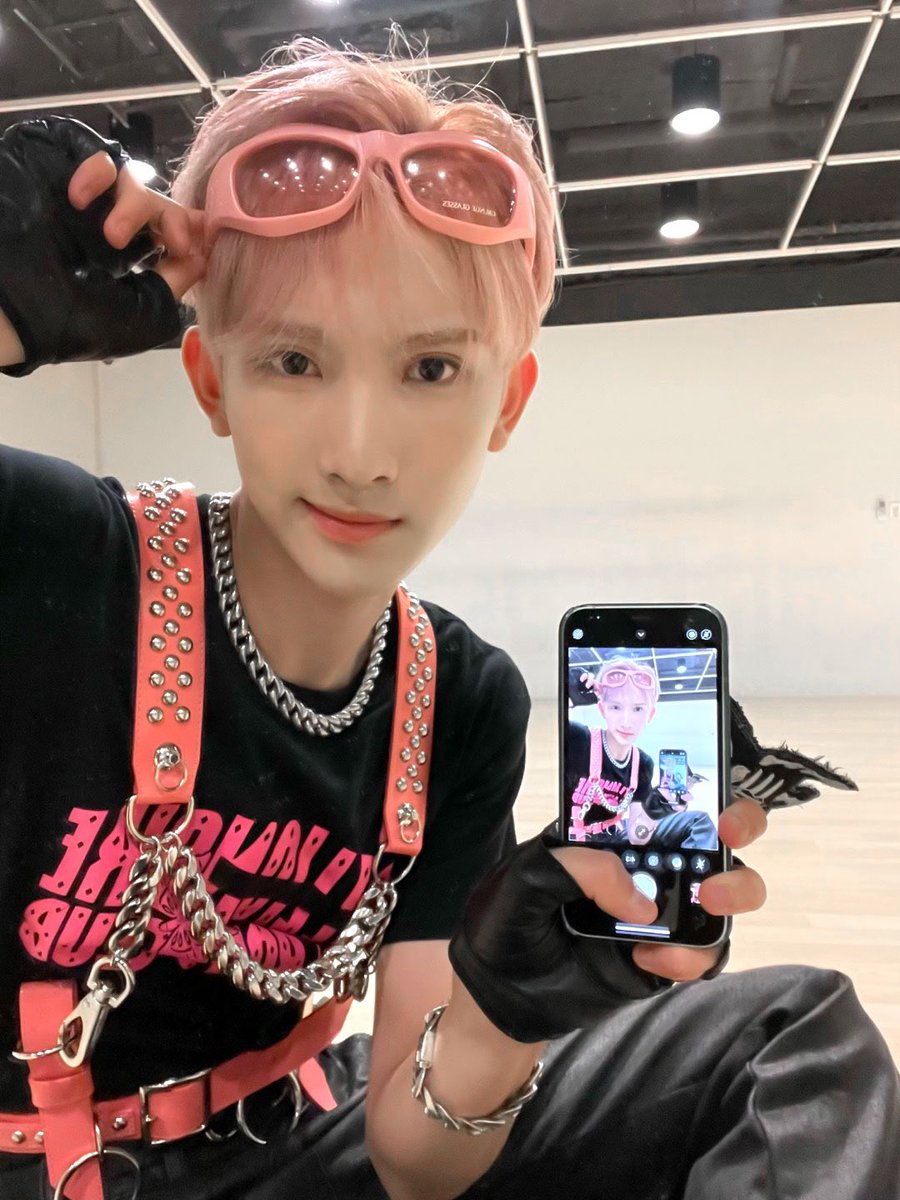 xikers_official's tweet photo. [#세은] 활동 시작!!!!!! 로디 함께 재미있는 추억 많이많이 만들어요!!! 사랑해요💥❤
#xikers #싸이커스 https://t.co/mK7EOaCKFs