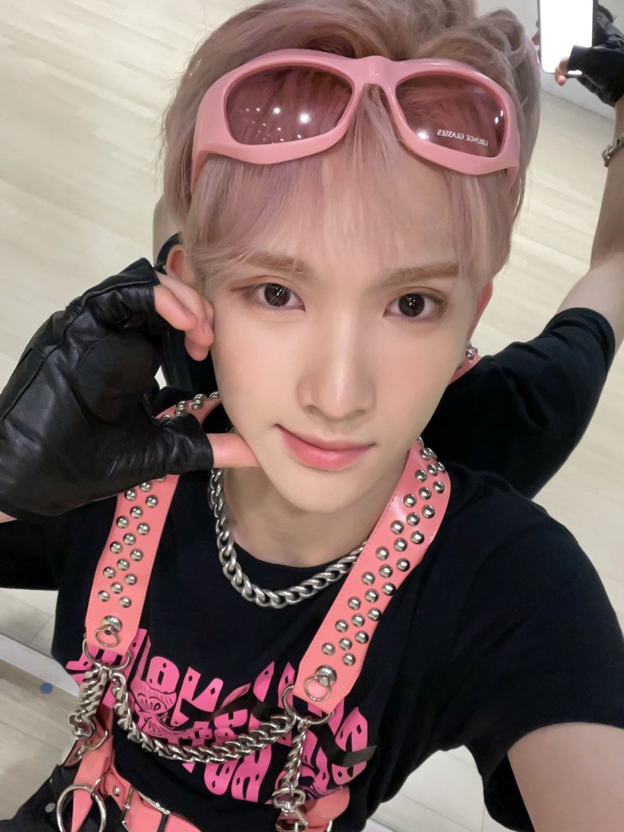 xikers_official's tweet photo. [#세은] 활동 시작!!!!!! 로디 함께 재미있는 추억 많이많이 만들어요!!! 사랑해요💥❤
#xikers #싸이커스 https://t.co/mK7EOaCKFs