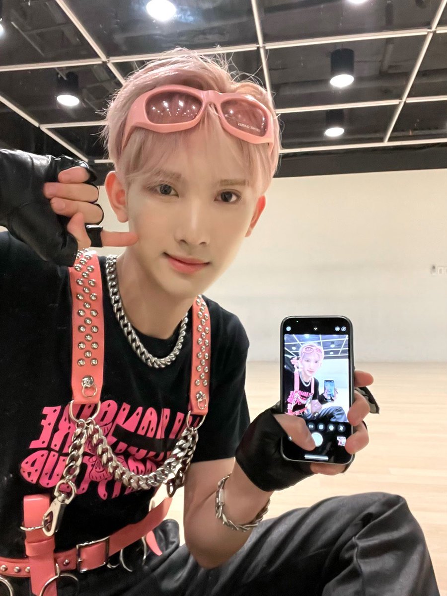 xikers_official's tweet photo. [#세은] 활동 시작!!!!!! 로디 함께 재미있는 추억 많이많이 만들어요!!! 사랑해요💥❤
#xikers #싸이커스 https://t.co/mK7EOaCKFs