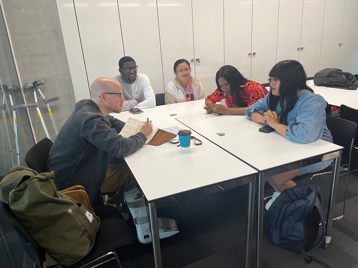 La_ce_Y's tweet photo. “Tell us about a time when you worked well within a team”
#speedinterviews #mmu #MScnurses #preppingforpractice @KatieHiggins_1 @MarkHayter1 @neilmmu @ClinicalPoet @MMUPBLTutors @MMUPreRegNurse1 @CongraveAmy @WilliamMullaney https://t.co/qdyBaAa6Hh