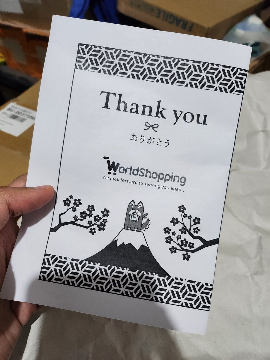 raphdeleon's tweet photo. Thank you @mags_goods and @worldshoppingjp for my #BluePeriod #SkipAndLoafer and #ChukaIchiban / #CookingMasterBoy collectibles! ^^ https://t.co/wsnD9Qezac