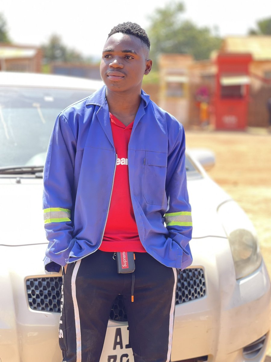 SamsonfMoyo2's tweet photo. Happy new month 🫡🍷🍷 https://t.co/02iBneTOrC