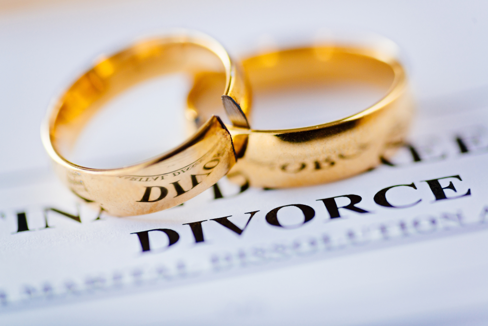 wardssolicitors's tweet photo. Family and Divorce Partner, Louise Boustead highlights the importance of having a sympathetic and experienced lawyer on side when going through a divorce where one of the parties has lost mental capacity.
https://t.co/aG5wocpN7l 
#divorce #mentalcapacity #specialistlawyer https://t.co/omQSlcsr0v