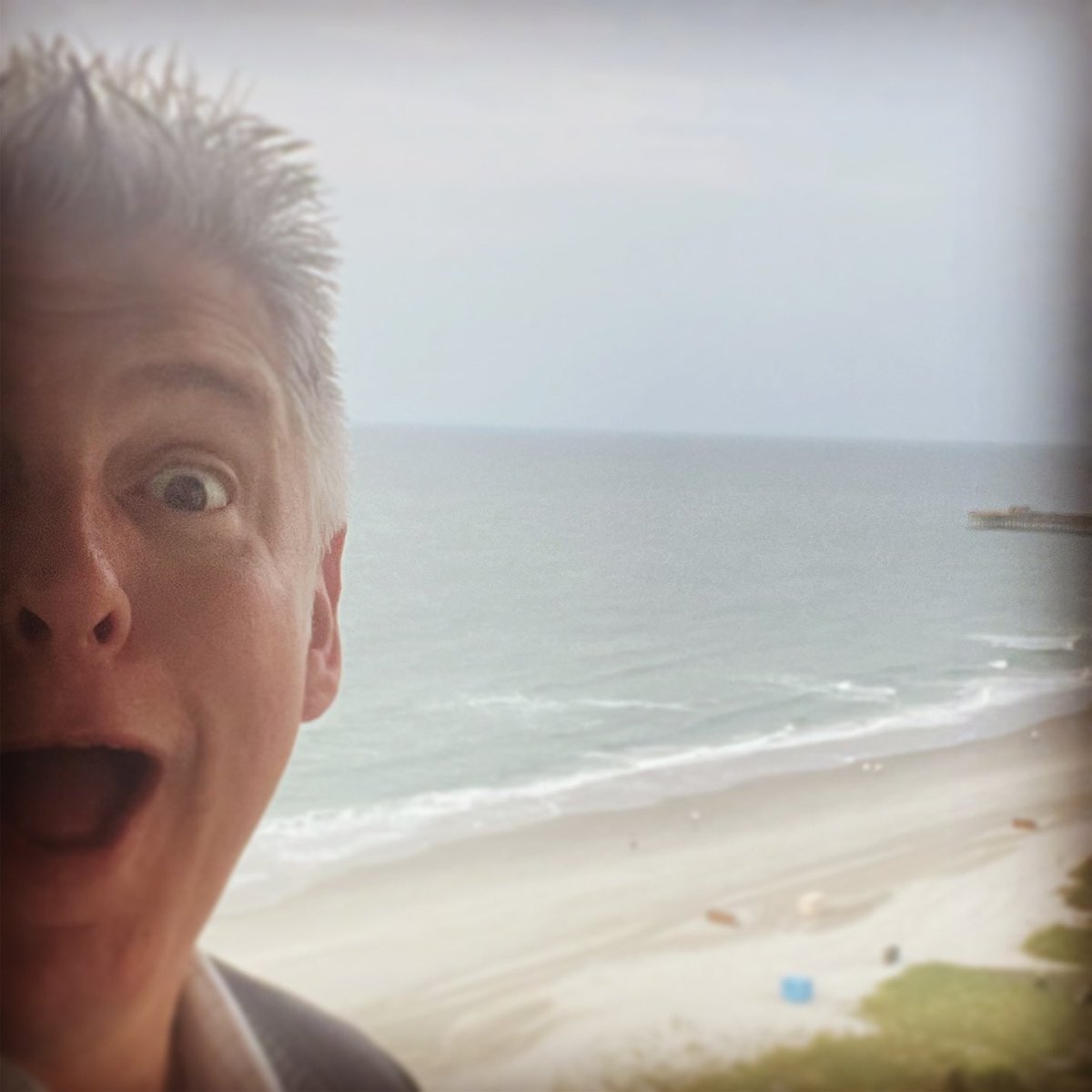 Tracy E. Myers tweet media