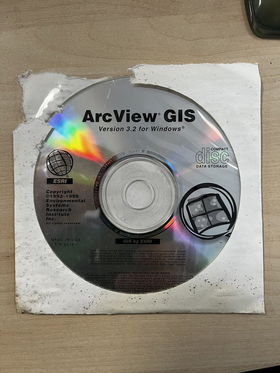 MinistryOfMaps's tweet image. This will work on Windows 11 right @esriuk?! @Esri #ArcView