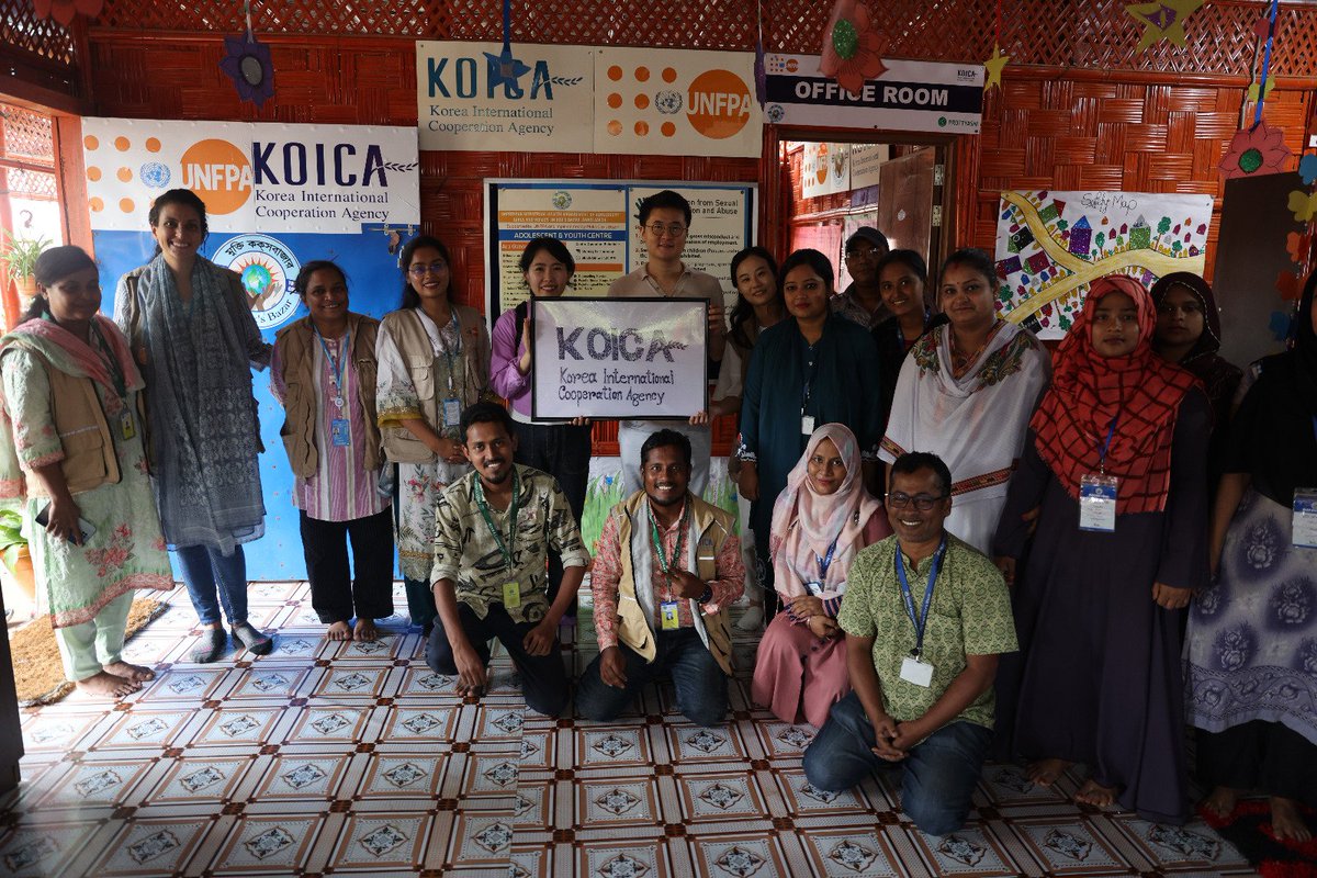 RohingyaResp's tweet photo. 🇰🇷Embassy of Korea delegation visited Cox's Bazar🇧🇩 to observe the #Rohingya #refugee response of the UNFPA.

🎉A day of discovering amazing projects on menstrual health, life skills, schools and youth centres - interacting with girls, boys and women!

Thank you 🇰🇷Korea &amp; #KOICA! https://t.co/A1GP9RZmbC