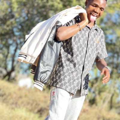 SamsonfMoyo2's tweet photo. #NewProfilePic https://t.co/K2lva2p2i3