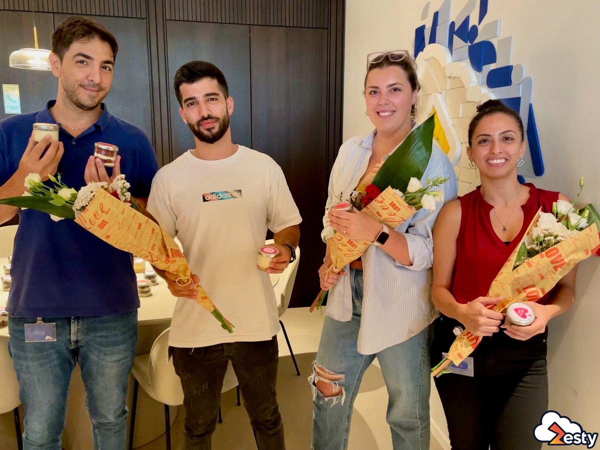 zesty_co's tweet photo. ๐Embracing #Love on #TuBAv!๐
In celebration of the #DayOfLove, we showered our amazing #Zesters with #bouquets & sweet #treats!๐ง๐
Thanks to our fantastic #EmployeeExperience team for orchestrating yet another fantastic #event!๐๐ปโจ
#Zesty #EmployeeAppreciation #LifeAtZesty https://t.co/cJpXyMH1Bv