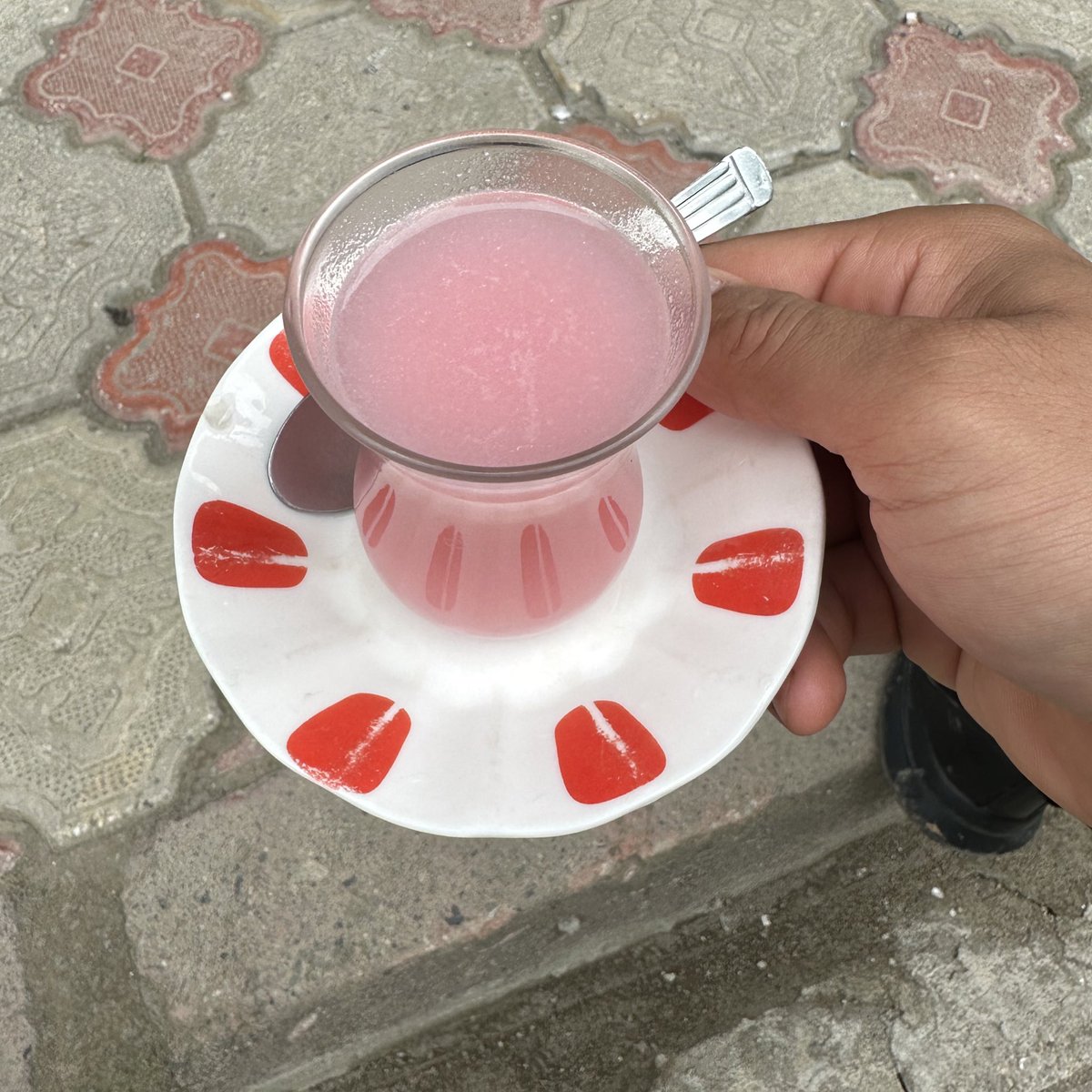 vedatkhvc's tweet photo. bi çay keyfimiz vardı içine ettiniz https://t.co/EPzwJRyHrt