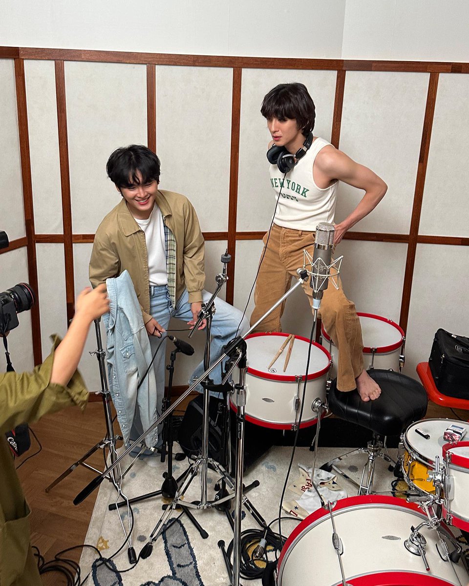 beatle__power's tweet photo. 와우 덩훈 락스타다 https://t.co/NYELgbKAVH