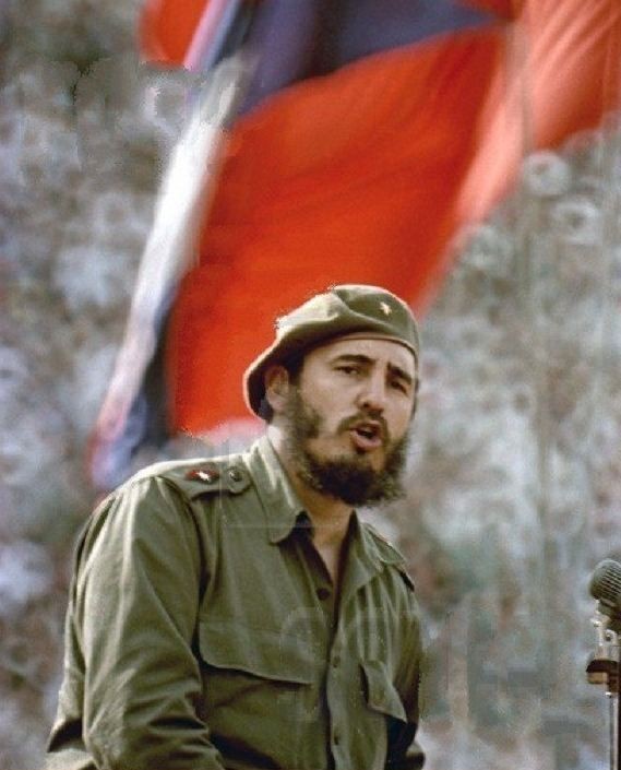 🇨🇺| #FidelPorSiempre 'Nuestro pueblo no ha hecho otra cosa, sin perjudicar a ningún otro pueblo, sin quitarle nada a ningún otro pueblo, que luchar por un destino mejor'.