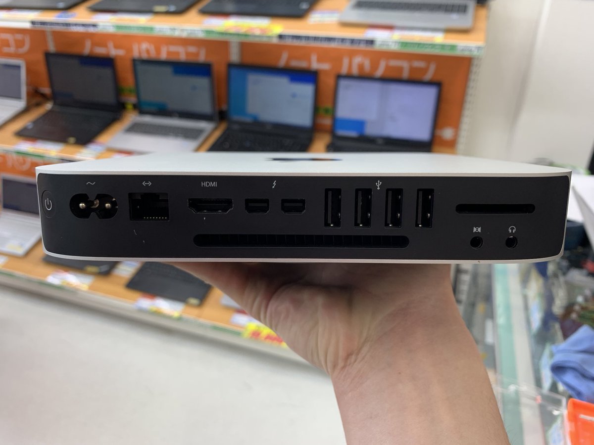 PCcomfullAKB4's tweet photo. 今週の秋葉原4号店限定セール！
④【Macmini A1347 Late 2014】
超激安のマックミニ！！第4世代i5搭載のLate 2014！！
軽くネットサーフィンや動画視聴をするのにピッタリ✨試しにMac mini買ってみようかな...てのも大歓迎🤗
OSはBig Surまで対応！

9台限定！
#Apple #Macmini2014 #ミニデスク https://t.co/M4IyQSorzd