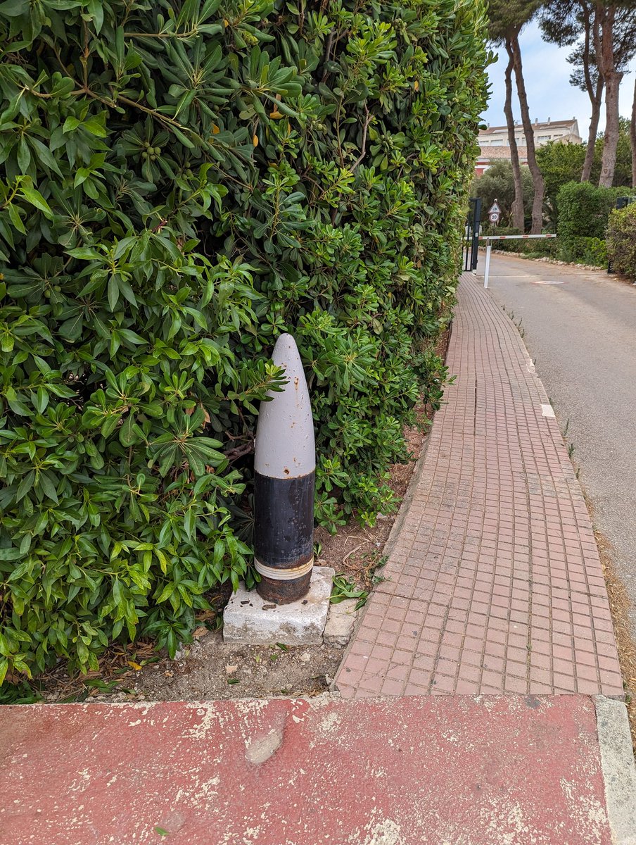 Menorca seems to have upgraded the armaments used for their bollards <a href="/WorldBollard/">World Bollard Association™</a>