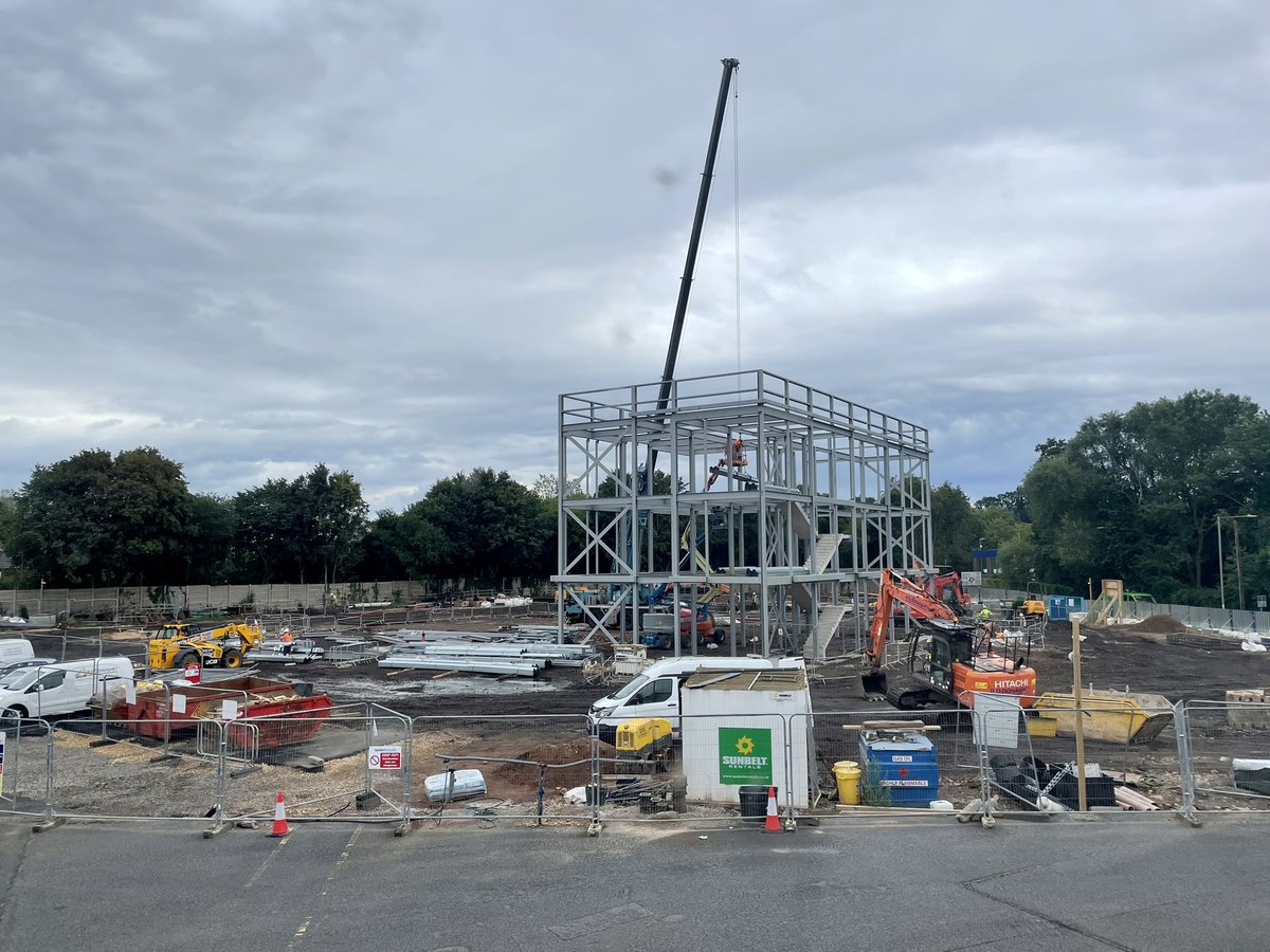 The combined <a href="/HWFireRedditch/">HWFireRedditch</a> police and fire station is flying up!