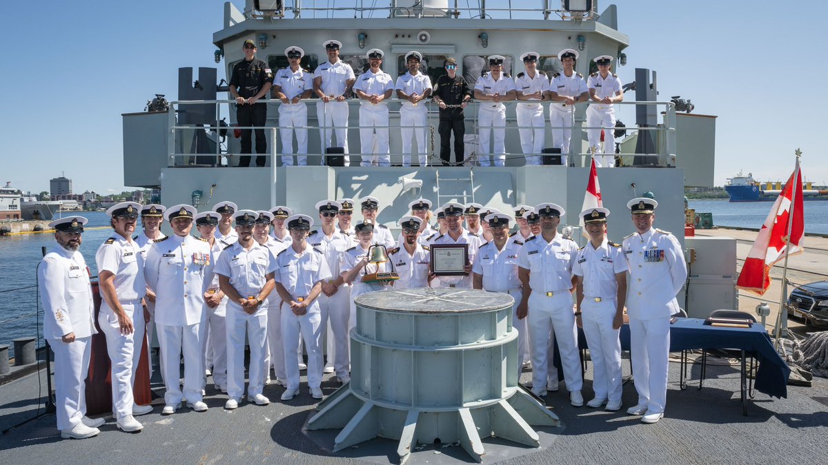 This year’s Admiral’s Bell was awarded to the ship’s company of #HMCSGlaceBay for excellence. Cmdre Trevor MacLean and CPO1 Cavel Shebib presented the award to the Command Team and ship’s company. #BravoZulu!