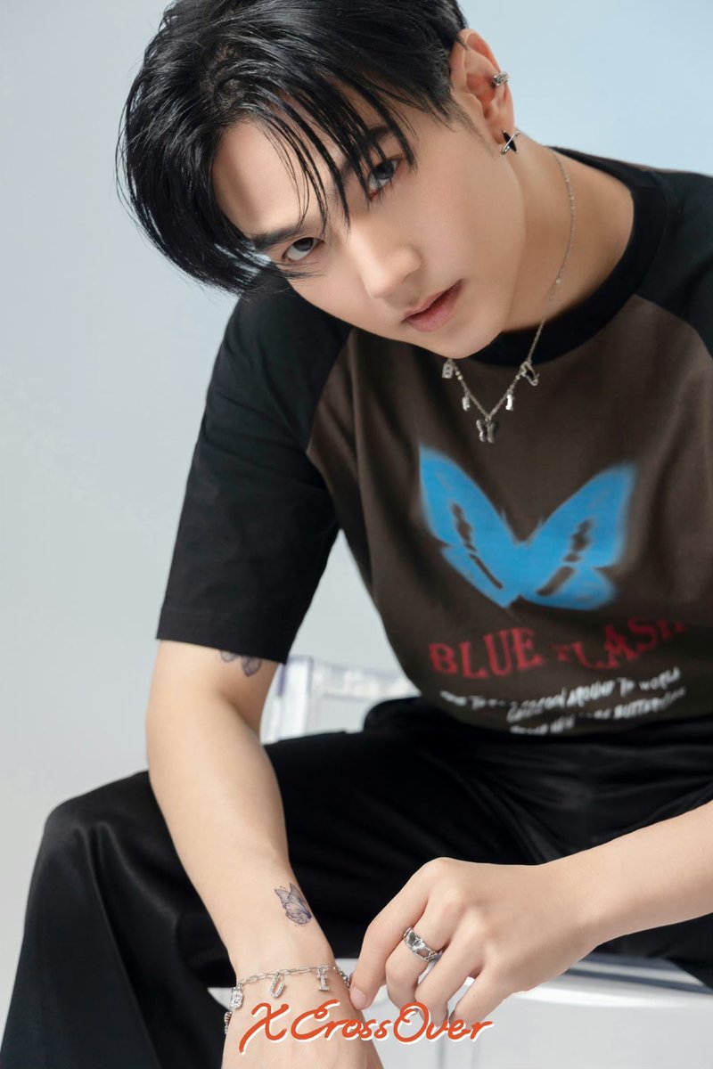 อยากเป็นผีเสื้อที่แขนจังเลยครับ 🦋 ถึงแม้จะบินไม่ขึ้นก็อยากจะเป็น ต้องไปตำกันแล้วน้าาาาาาา 💙🦋😎

#BuildJakapan <a href="/JakeB4rever/">BIU.</a> 
#Beyourluve