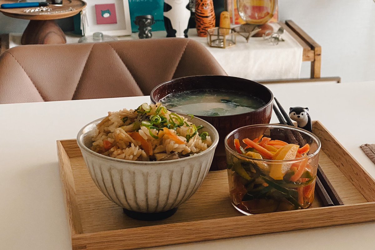 strn1202___'s tweet photo. ここ最近のひとり暮らしごはん🍚 https://t.co/munCYLupvP
