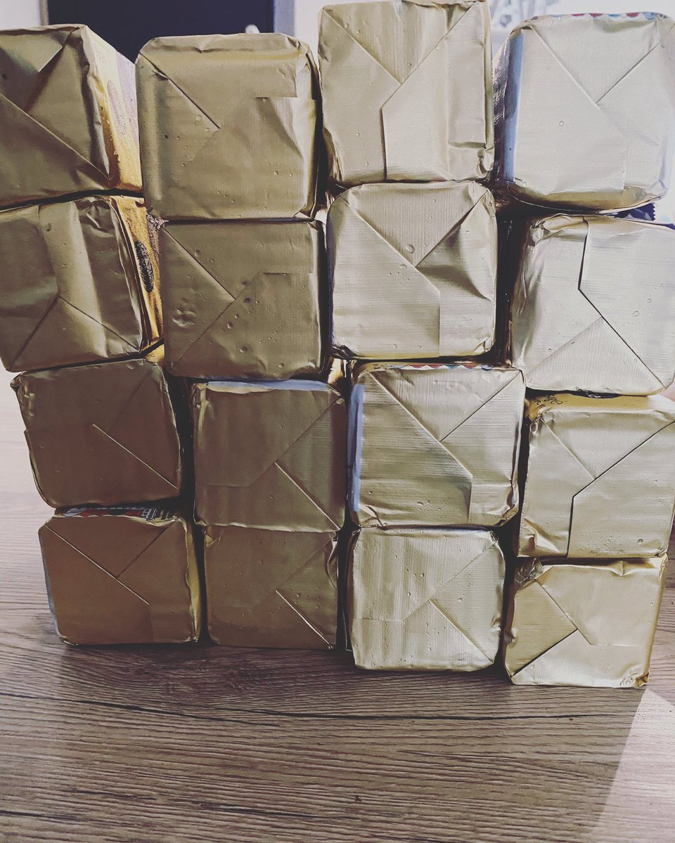 cake_dame's tweet photo. Butter mountain #Busy weekend ahead #Caketogo https://t.co/uIPYU85sI5