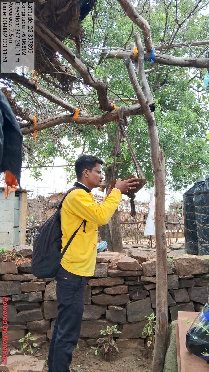 AacharyaVipin's tweet photo. ग्राम मुरवाडा,भुरवाडा में दस्तक अभियान और लार्वा सर्वे और लार्वा नस्ट किया और मलेरिया डेंगू के बारे में समझाया।
@sksomya @santoshbhargav2 @FamilyhealthIn @micromanusoft @PuneetS41461128 https://t.co/4DDIBKy2Yw