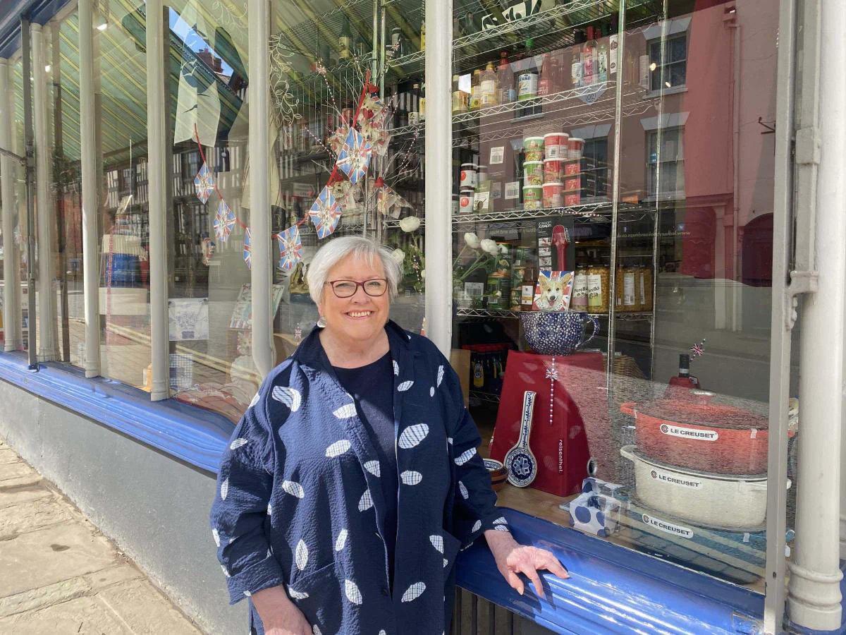 ramones_jane's tweet photo. Excited to hear Patricia Harrison of
@CeciPaoloShop
in #Ledbury discussing #retail in July on
@bbchw
on today’s drive time show! #visitherefordshire #fashion #BritishSummer https://t.co/Lh2k57VDFy