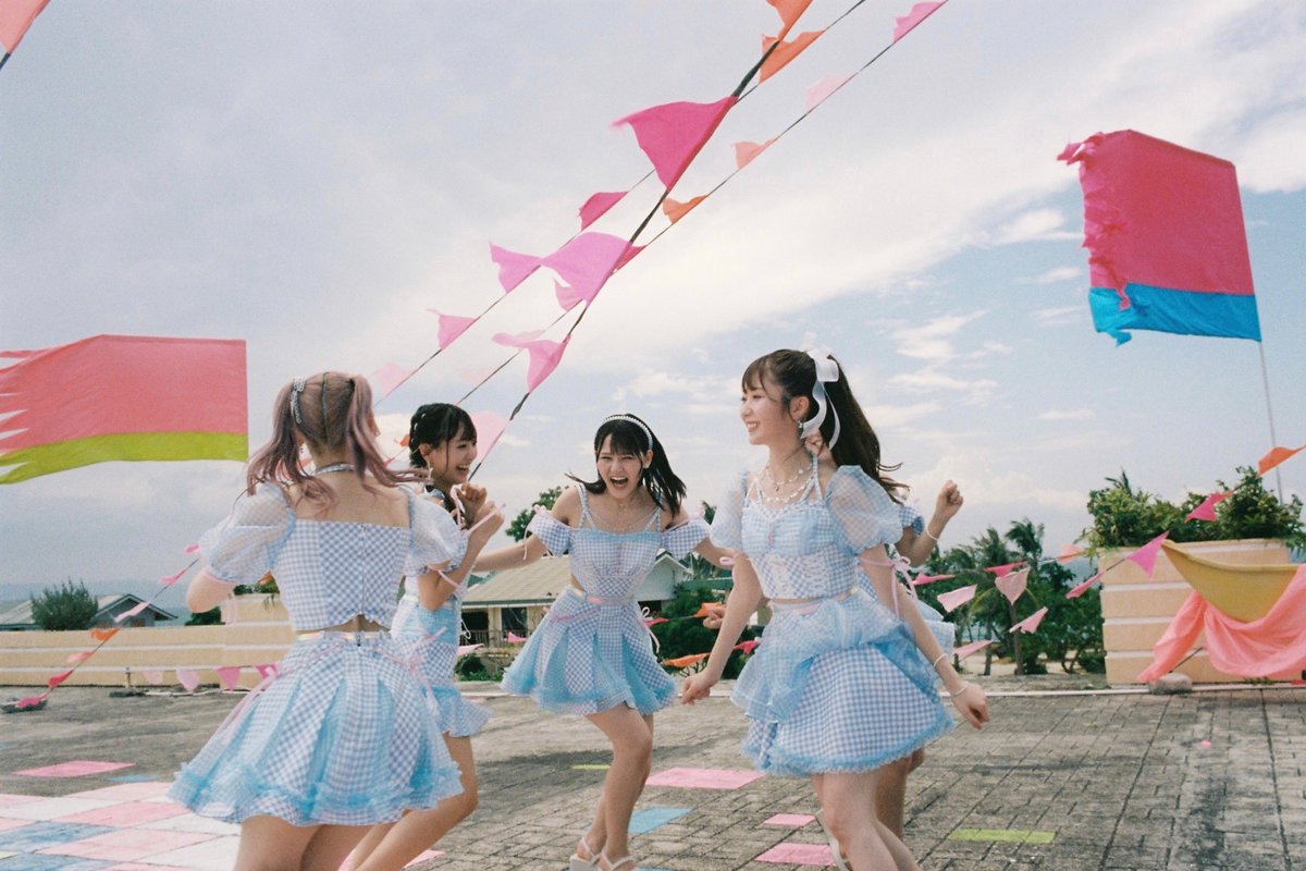 イコラブナツマトペ】 14th Single「ナツマトぺ」 MV撮影より=LOVE