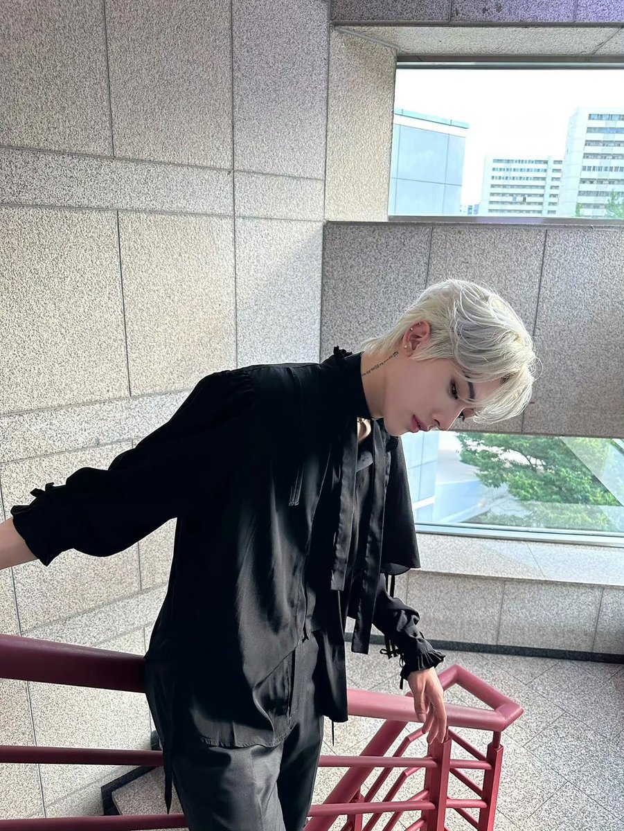 zb1qrs's tweet photo. NO FILTER VER OMG HES INSANE https://t.co/O7nH5fbKv5