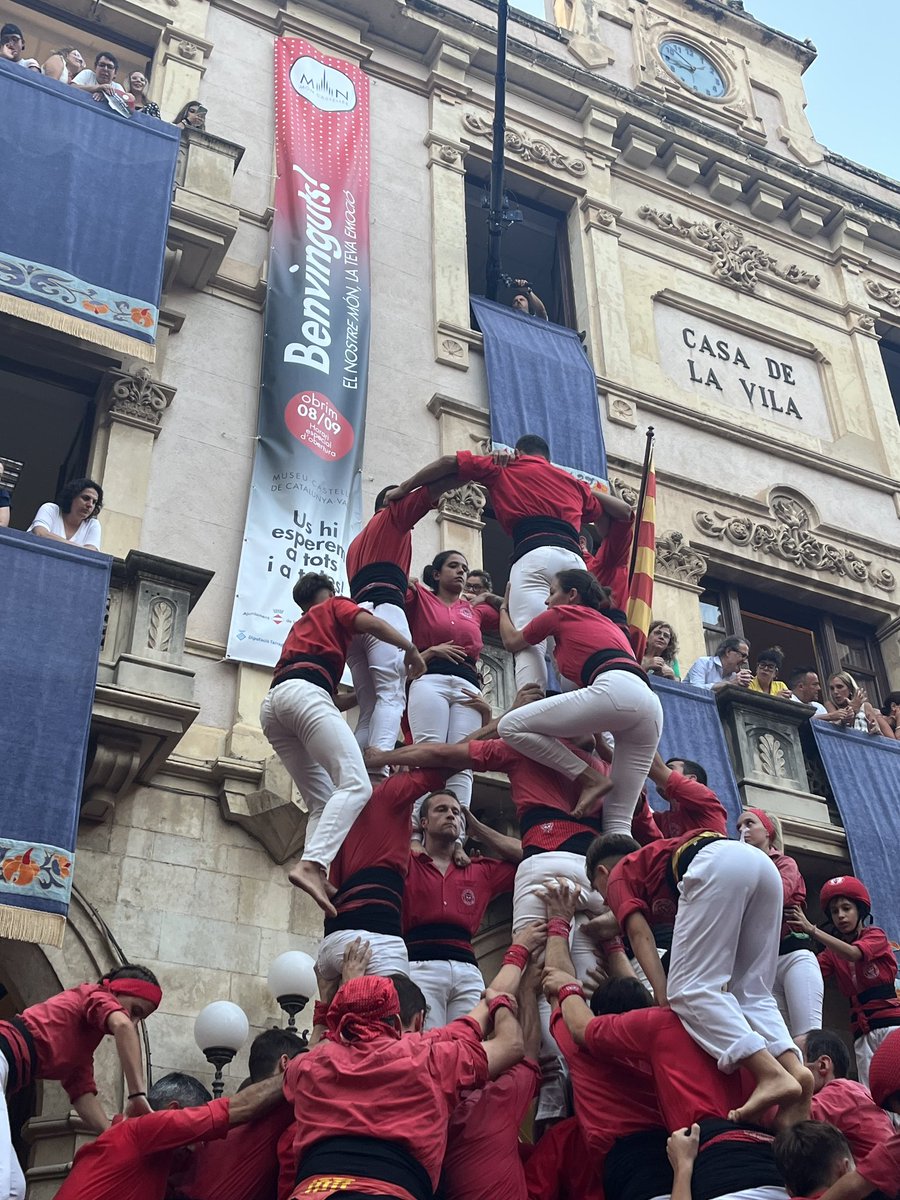 Colla Joves Xiquets de Valls tweet media