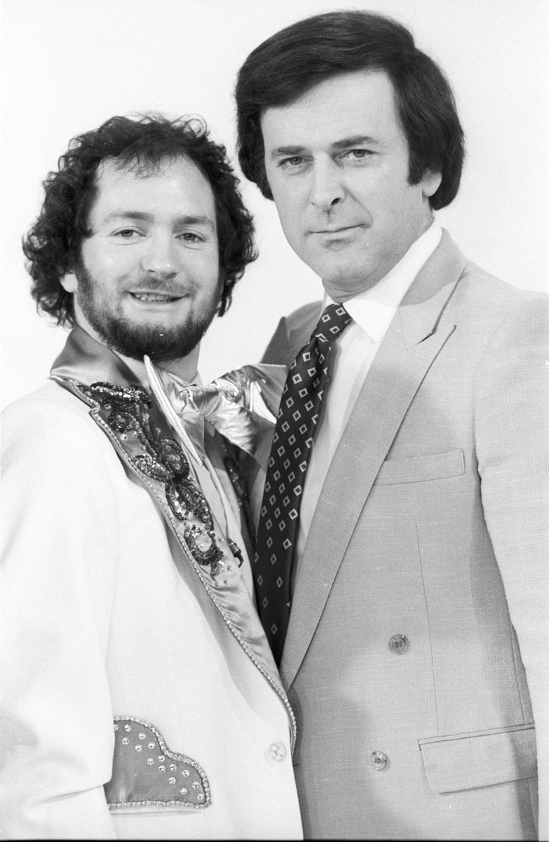 #botd in 1938 Sir Terry Wogan the late Irish radio and television presenter. Image from The Kenny Everett Video Show 1981.
#terrywogan #bornonthisday #kennyeverett #kennyeverettvideoshow